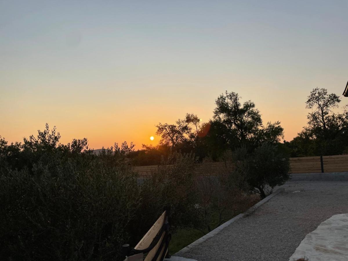 Wonderful Holiday House Bruno With Heated Pool Zadar Exterior photo