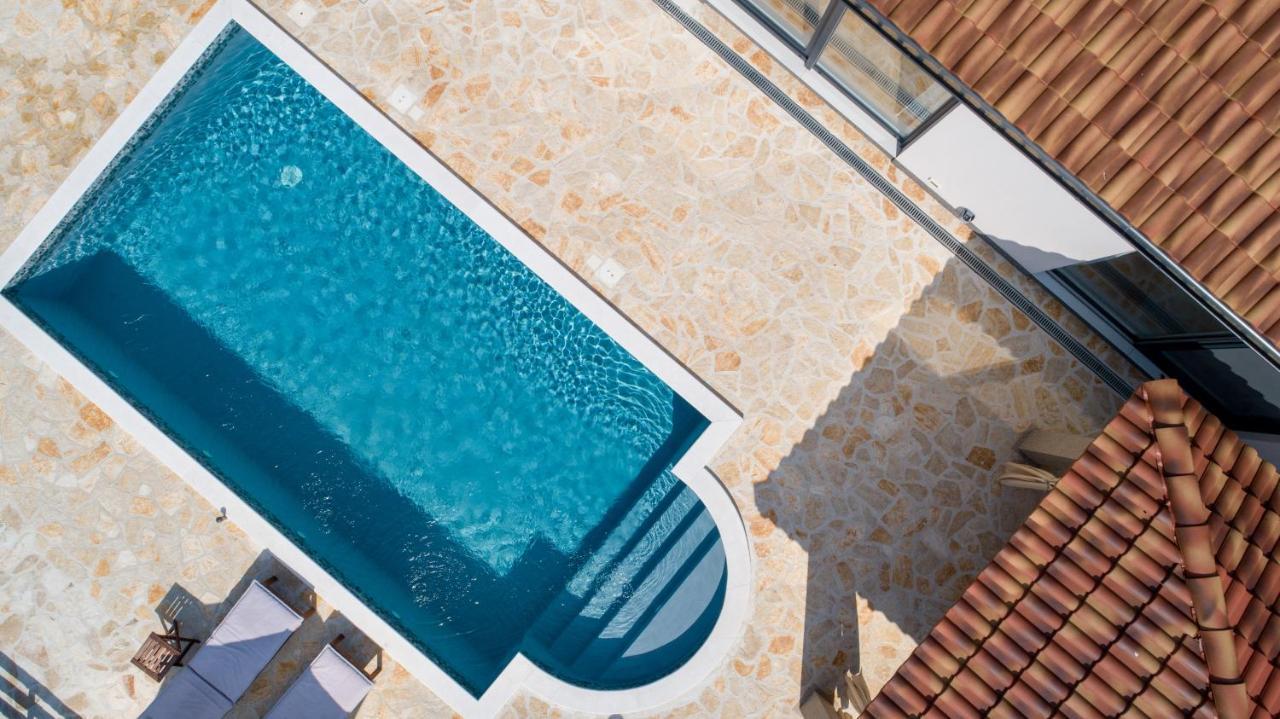 Wonderful Holiday House Bruno With Heated Pool Zadar Exterior photo