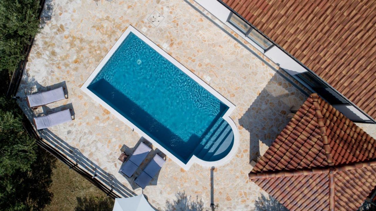 Wonderful Holiday House Bruno With Heated Pool Zadar Exterior photo